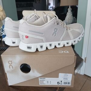 ON Women's Cloud 5 Athletic Shoes - Pearl White